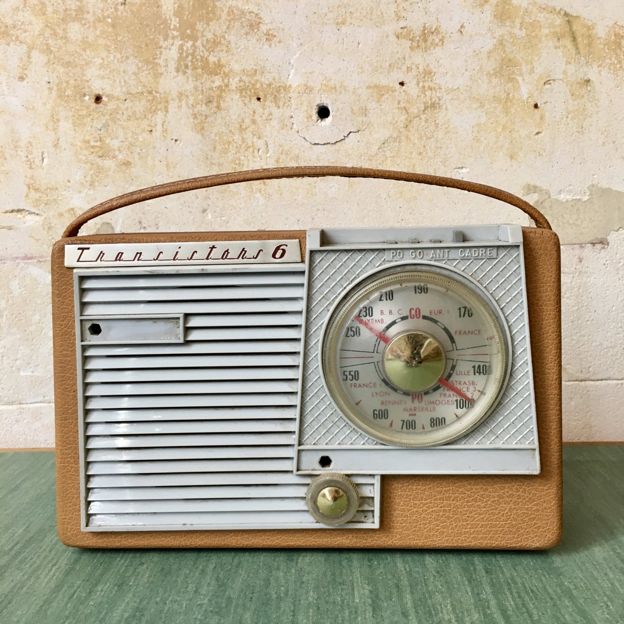 vintage transistor radio windsor