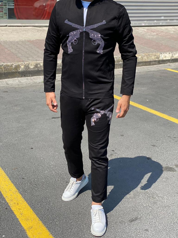 Comfortable and Functional Tracksuits for Men 