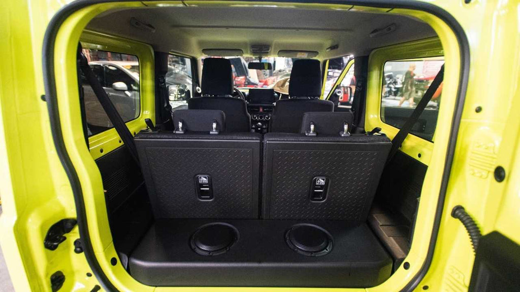 Subwoofer of Suzuki Jimny Roadrunner