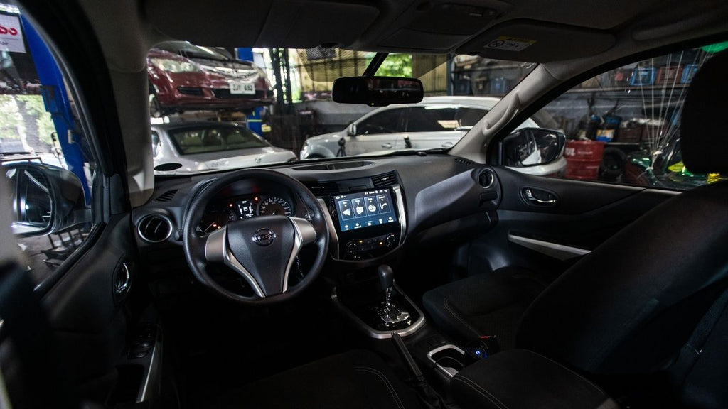 Front Cockpit of 2019 Nissan Navara