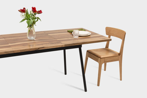 How to pick the right sized dining table.