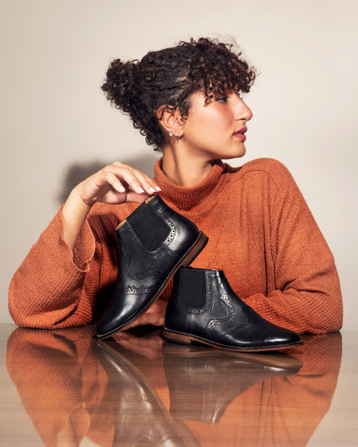 Western Chelsea Boots Black