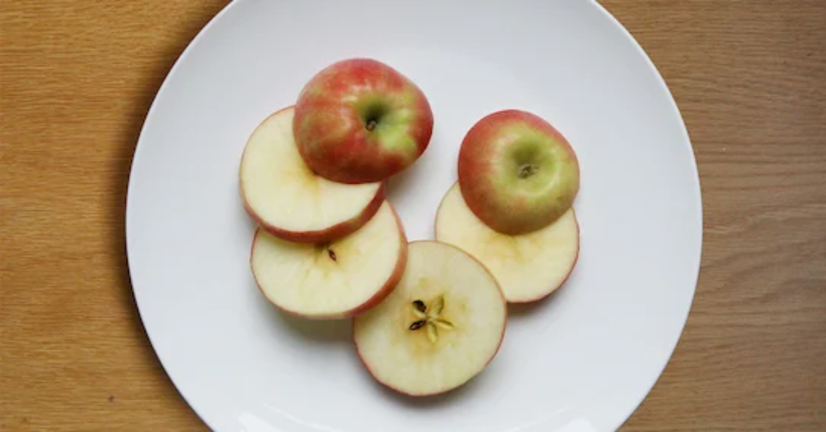 Apfel in Scheiben schneiden