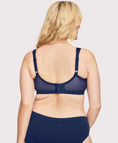 Cropped length Back Smoothing Bras with Underwire and No-slip Adjustable  Straps Tagged Skims - Shapeez