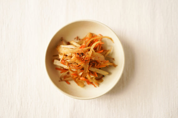 MINIMALIST RECIPE: KINPIRA GOBO (BRAISED BURDOCK ROOT)