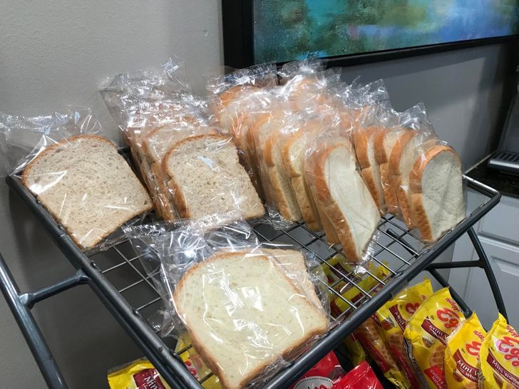 Sliced bread wrapped in plastic