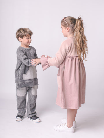 blog  blog moda  blog ropa  camiseta  chándal  compras online  dyo ministyling  Ecológico  ecommerce  empresa valencia  España  Estilo Montessori  Kids  Moda  moda infantil  moda sostenible  niñas  niños  ODS  pantalón  RSC  Tejidos  valencia  Verano  Vestido  web