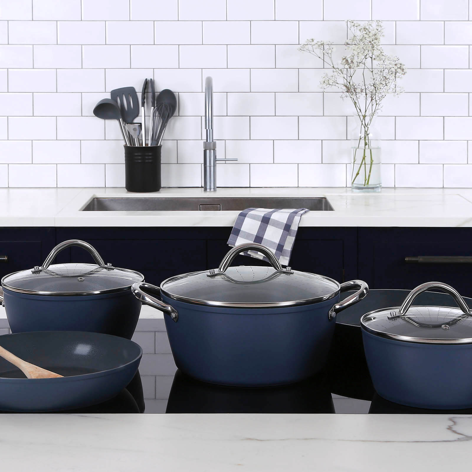 NEW WSOK BOM Kitchen Starter Set Serves 8  Kitchen essentials, Gadgets kitchen  cooking, Kitchenware