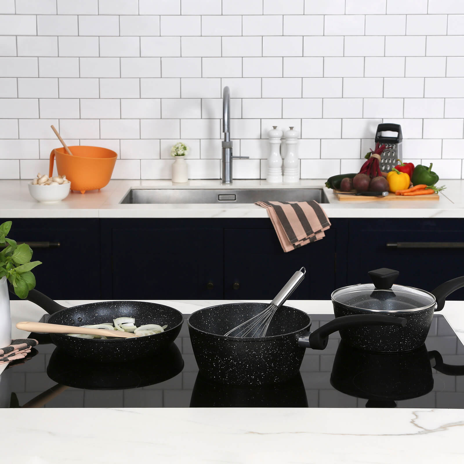 https://cdn.shopify.com/s/files/1/0068/1728/4155/products/Lifestyle_Video_Stills_Pots_Pans_KS_Student_1.jpg?v=1660829500