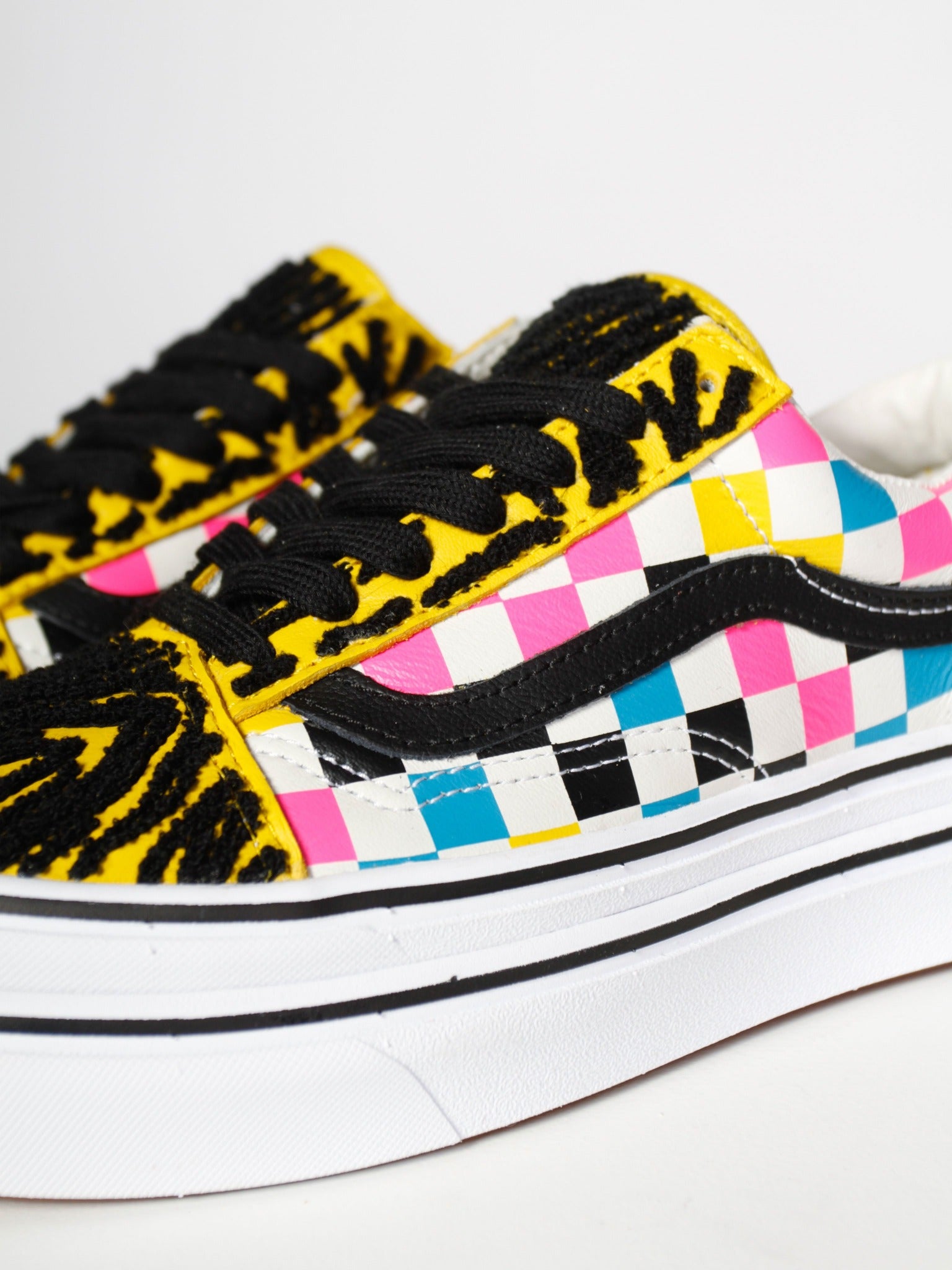 Shop Vans Ua Super Comfycush Old Skool In Tiger Check