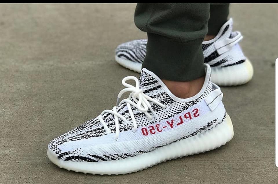 yeezy 350 v zebra