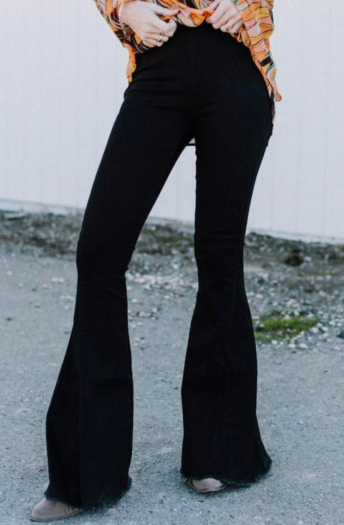 black jeans bell bottom