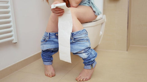 Les femmes aux toilettes