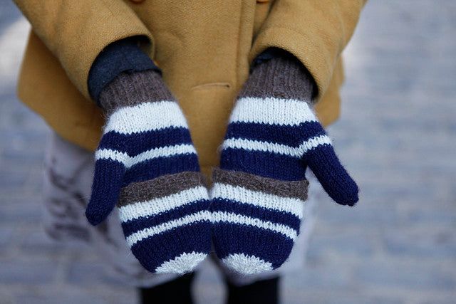 evening hike mitts | grainline studio