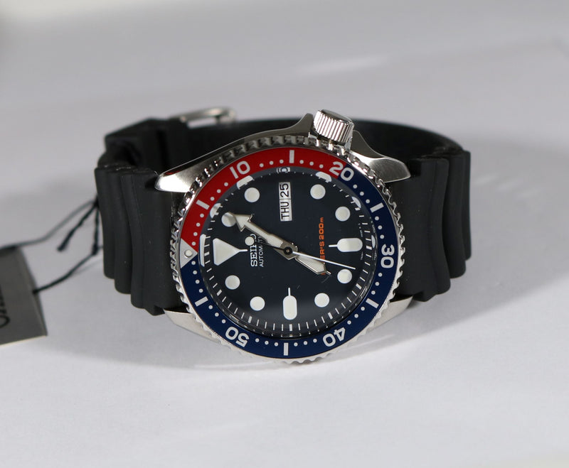 Seiko Automatic Blue Red Rubber Strap 200m Scuba Diver Mens' Watch SKX –  Chronobuy