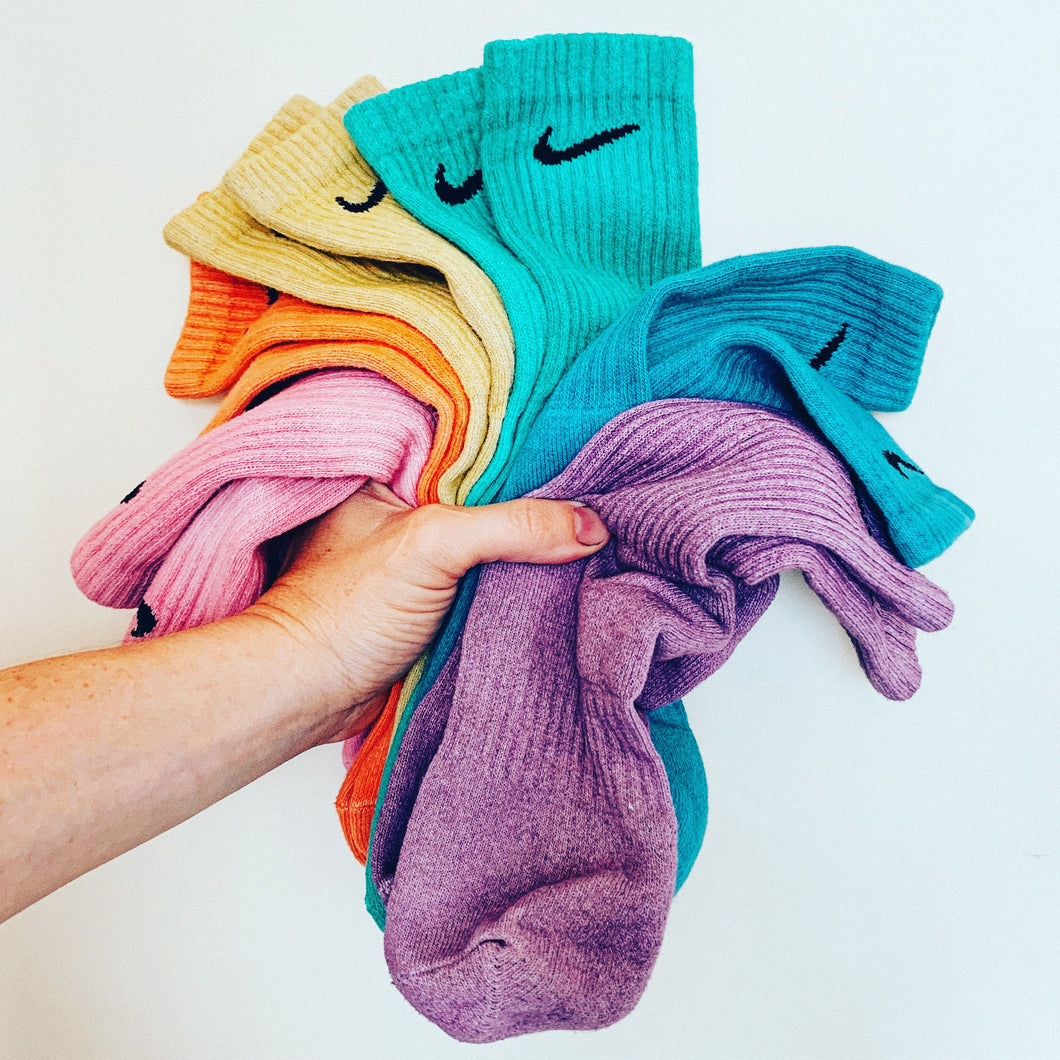 nike one color wonder socks