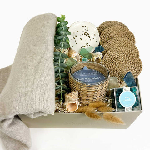 Bring a touch of coastal chic style into someone’s life with the Coastal Grandmother Gift Box!