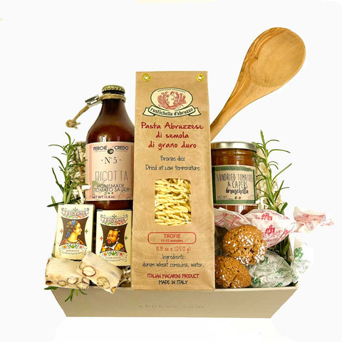 Mama Mia Italian Gourmet gift box. Choose from vegan or classic, both will thrill even the most ardent foodie! A great holiday gift.