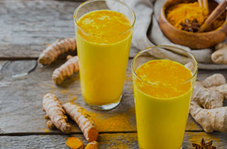 Making Haldi Doodh