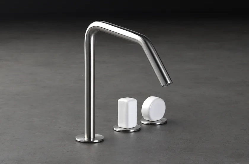 IOX 204 - Countertop stainless steel and ceramic washbasin mixer