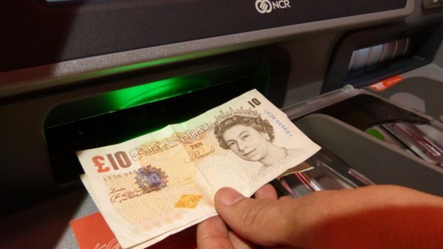 Customers can pay in cash at some Santander cash machines, as well as withdraw it