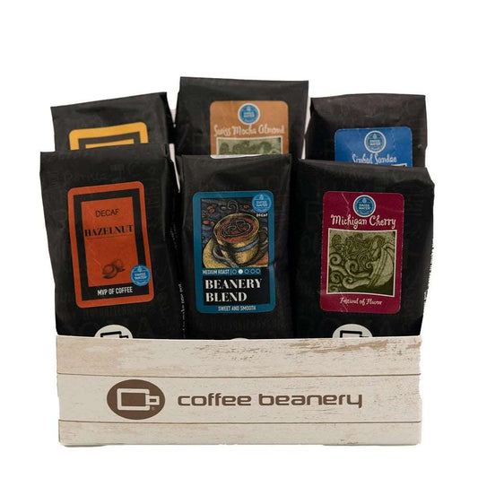 https://cdn.shopify.com/s/files/1/0069/1719/3781/files/coffee-beanery-coffee-gift-baskets-decaf-coffee-sampler-gift-basket-31636708261988.jpg?v=1698710946&width=533