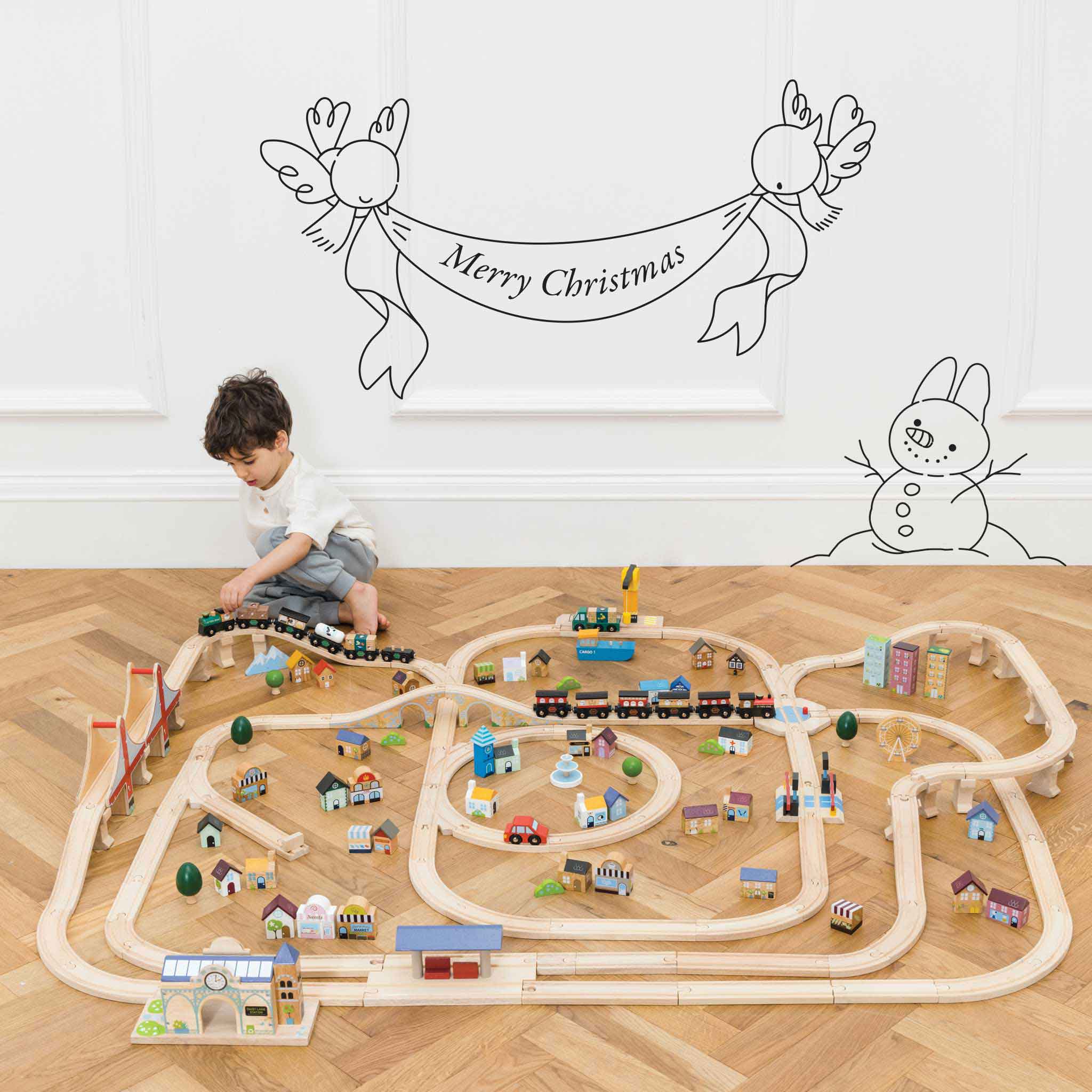 TV700 royal express boy playing with train set christmas gift guide