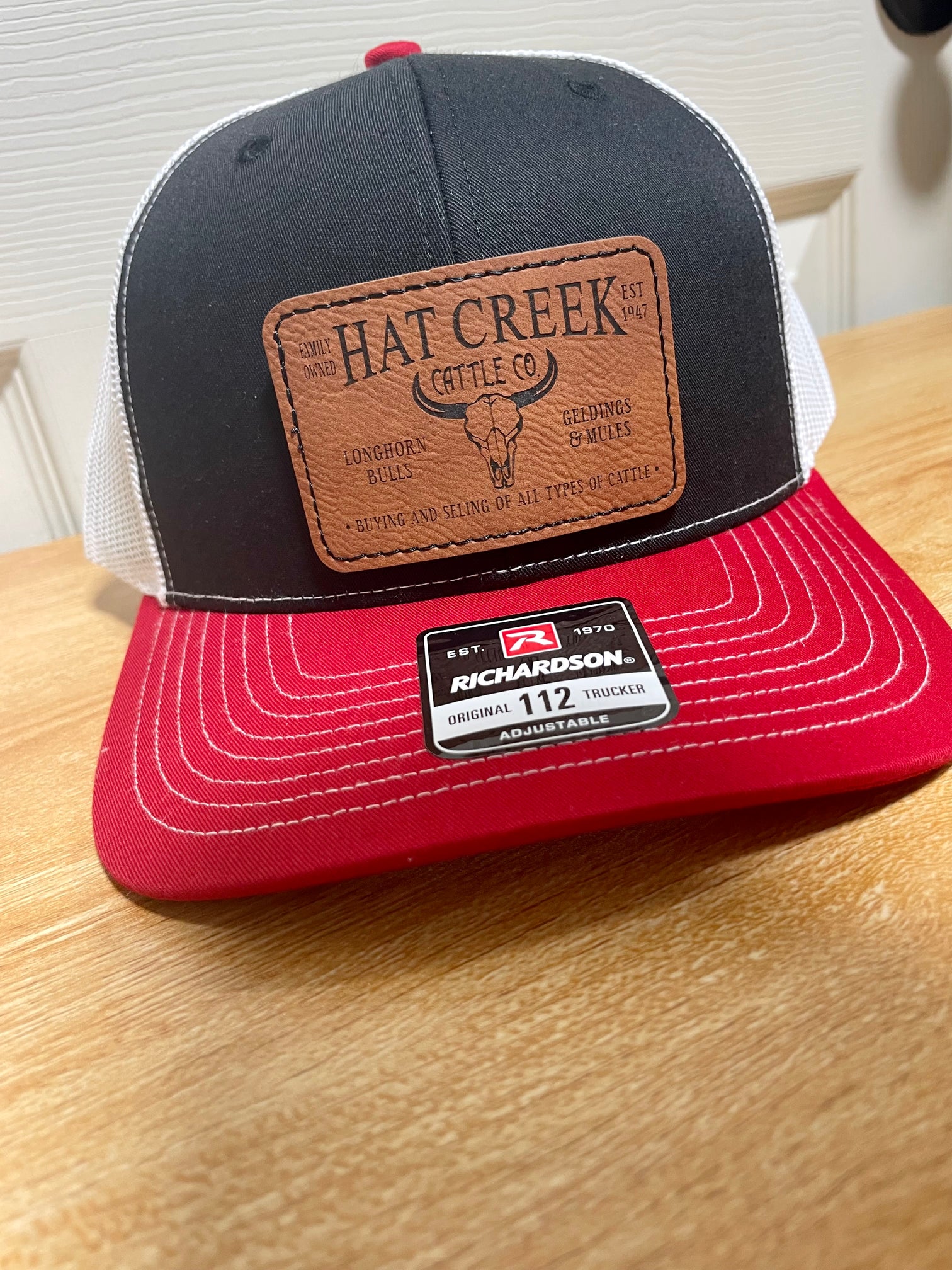 Hat Creek Cattle Co Black with Red Bill and White Mesh Richardson 112 ...
