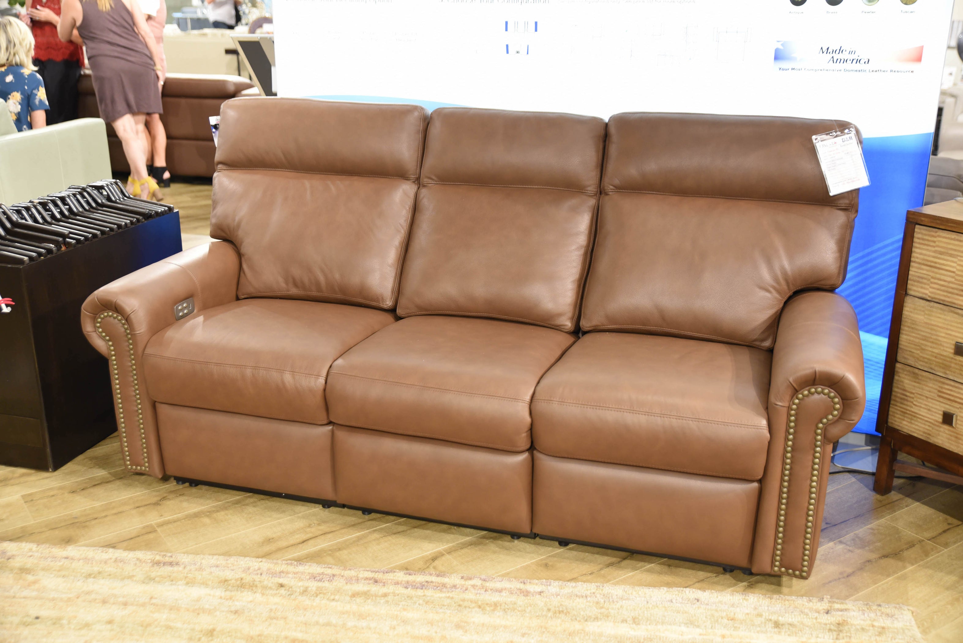 omnia leather oregon sofa