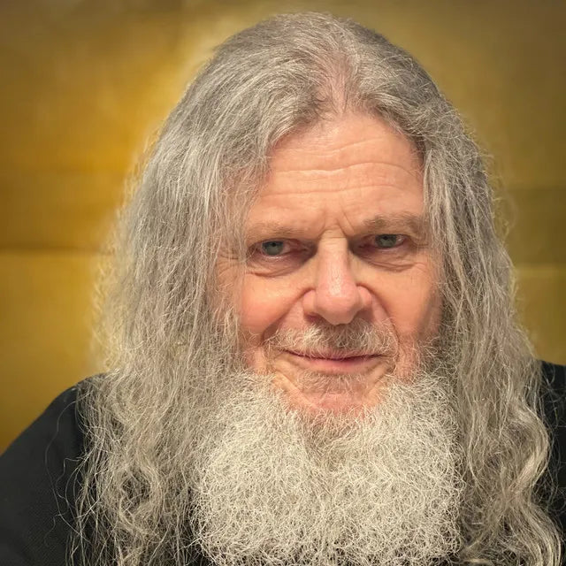 Gustavo Santaolalla Background Image