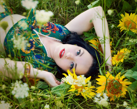 Pinup model Pamela Marie | Wearing Hollyville | Lannon Sunflower Farms | Cardinal White Photography