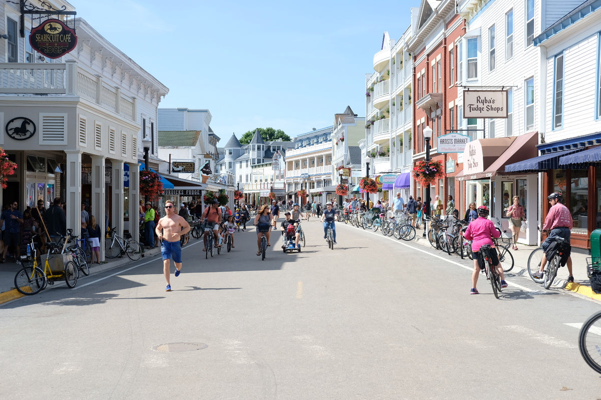 3 Tasty Must-Try Fudge Shops on Mackinac Island – Threads of Mackinac