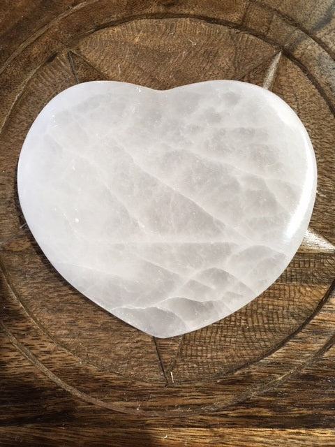 Selenite Heart Charging Plate 10cm