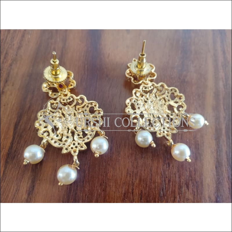 Most Beautiful Gold Earrings Designs 2023 : रोज पहनने के लिए सबसे खूबसूरत  गोल्ड इयररिंग डिजाइन देखें कीमत के साथ - Uprising Bihar