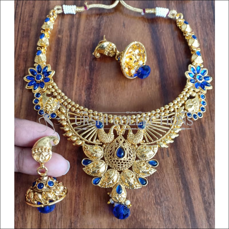 Buy Flower Shape Blue Stone Diamond Necklace in India | Chungath Jewellery  Online- Rs. 289,210.00
