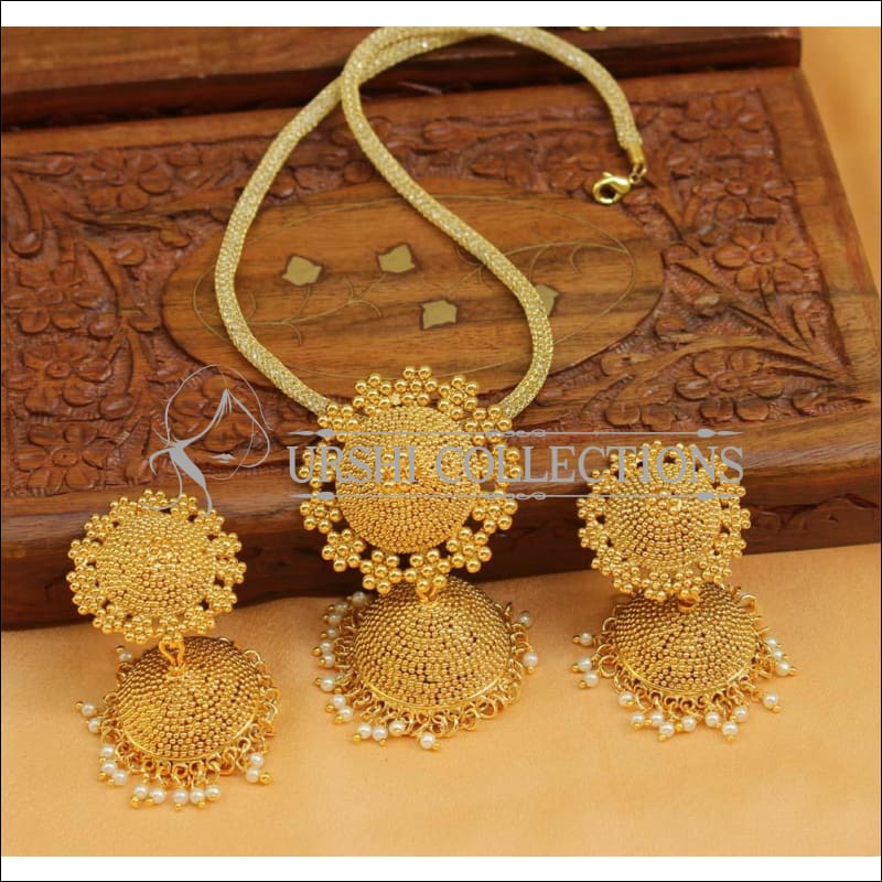 Latest Model Gold Chain Pendant Sets - South India Jewels | Gold chain with  pendant, Gold fashion necklace, Gold earrings designs