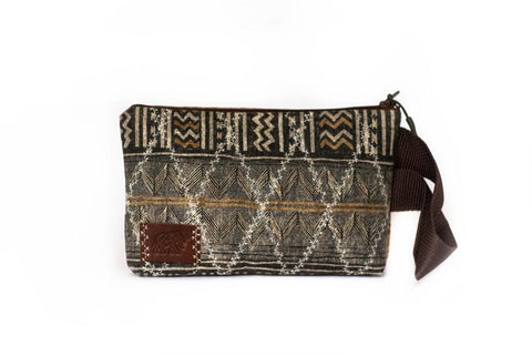 brown wristlet for women