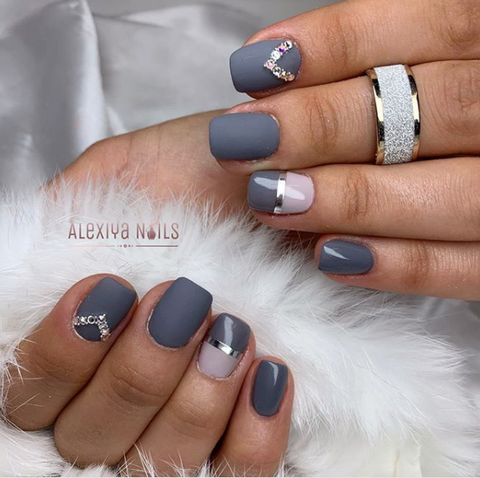 alexiyanails