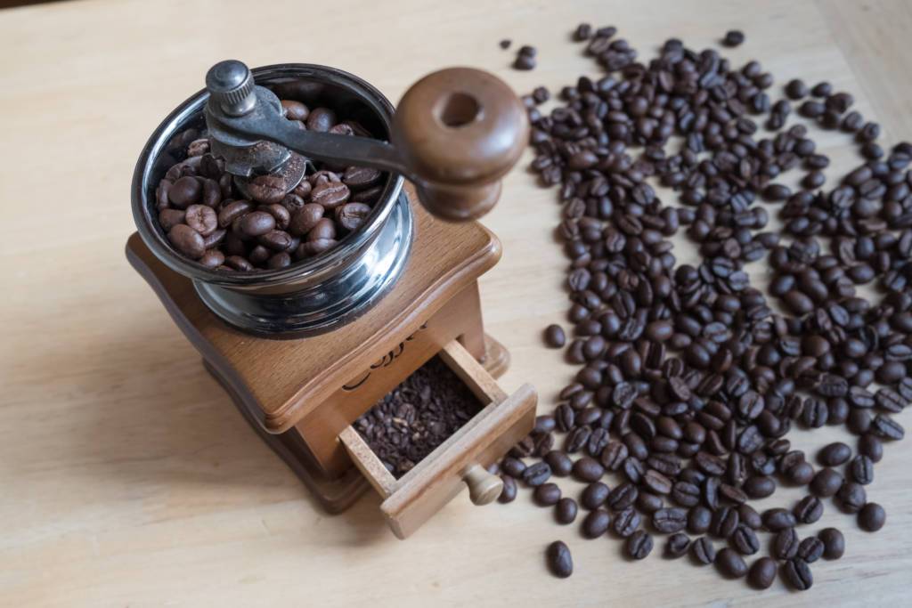 Choosing the Correct Grind for your Coffee — CoffeeAM