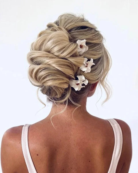 Bridal wearing a hair flower
