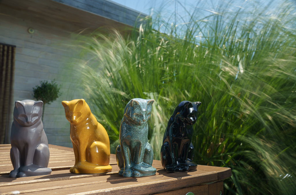 Pet Urns for Ashes by Pulvis Art Urns. Neko model for cat