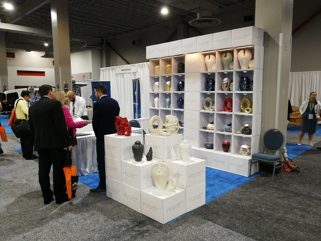 Pulvis Art Urns at MiamiFuner2019