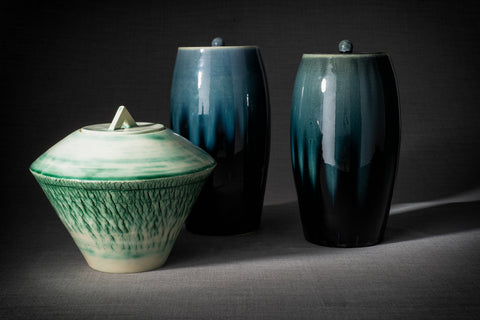 Urnas de cerámica para cenizas humanas de Pulvis Art Urns