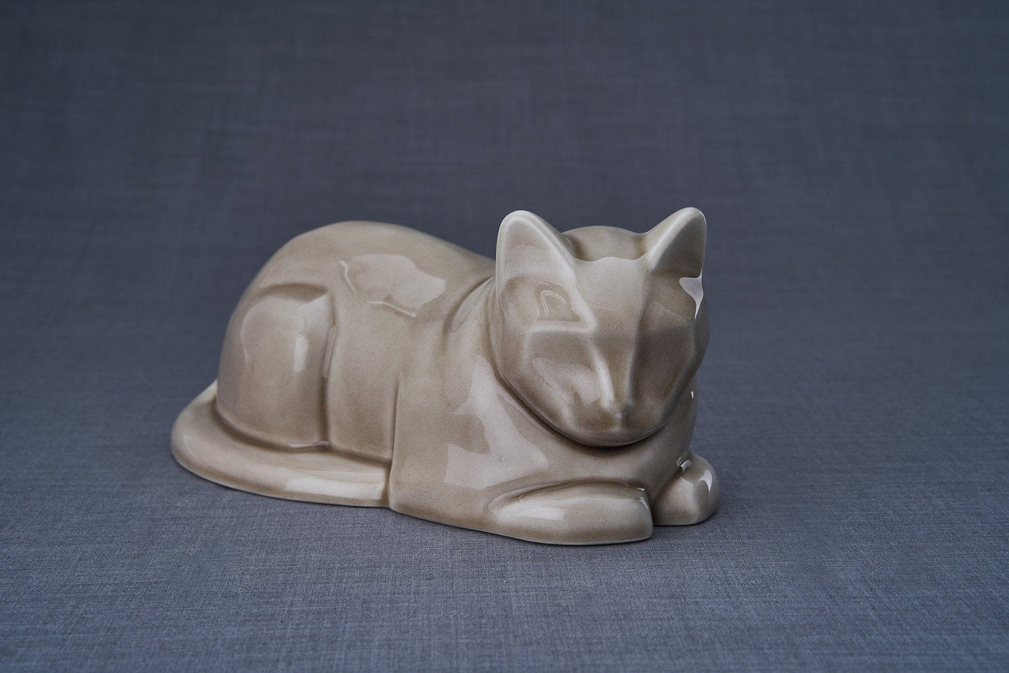 国内配送】 shirube特別価格Korat Cat, Urn for Cat Ashes Memorial with Ceramic Plate  and Sentence Art好評販売中