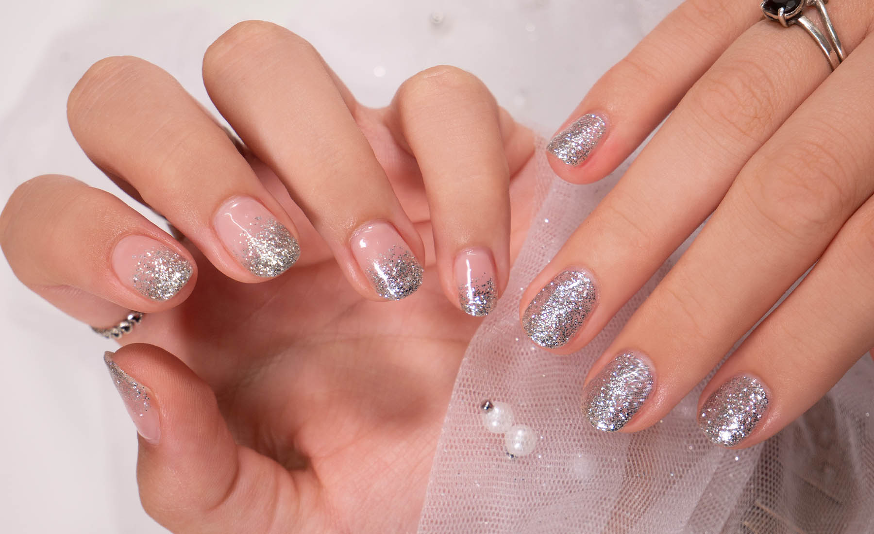 Best New Year's Eve nails designs and mani inspo for 2023/2024