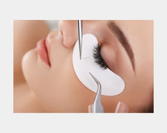 Applying Vegan Synthetic Mink Eyelash Extensions
