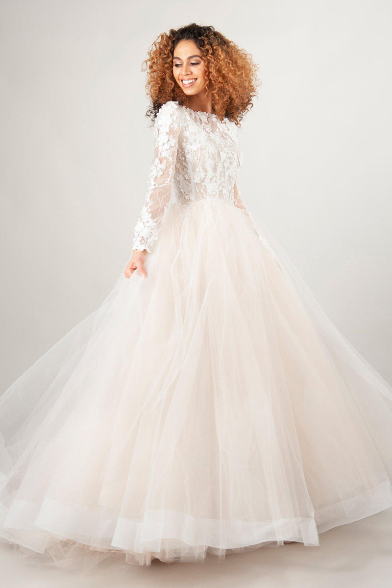 tulle wedding dress long sleeves