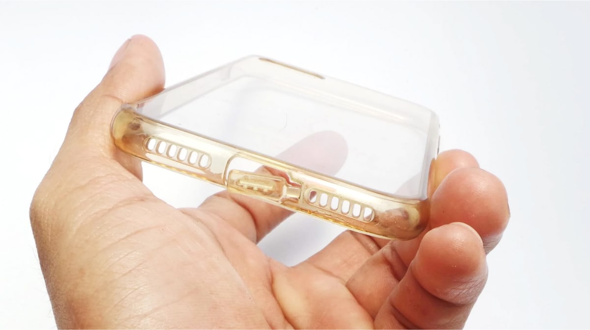 How to Clean Yellowing Phone Case