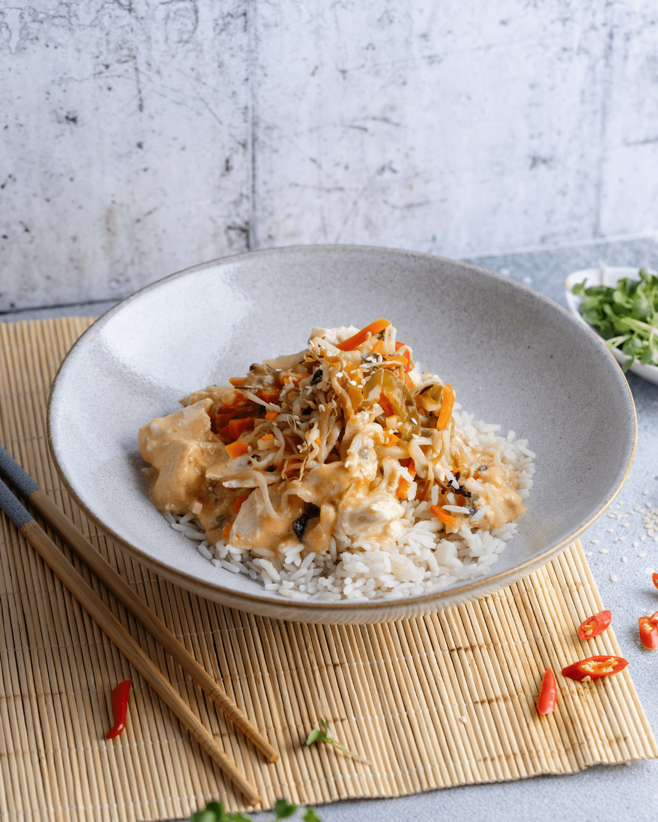 rotes hähnchencurry mit reis – FITTASTE