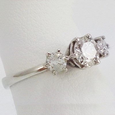 Bijoux transformés en bague diamant en or blanc